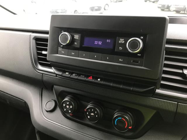 2022 Renault Trafic Ll30 Blue Dci 130 Business Van (NV22MSO) Image 20