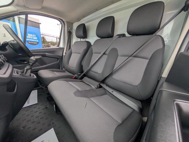 2022 Renault Trafic Ll30 Blue Dci 130 Business Van (NV22MTK) Image 15