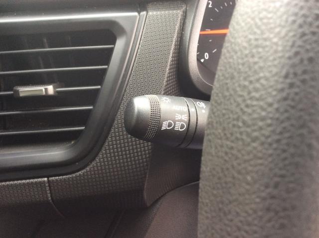 2022 Renault Trafic Ll30 Blue Dci 130 Business Van (NV22MUY) Image 27