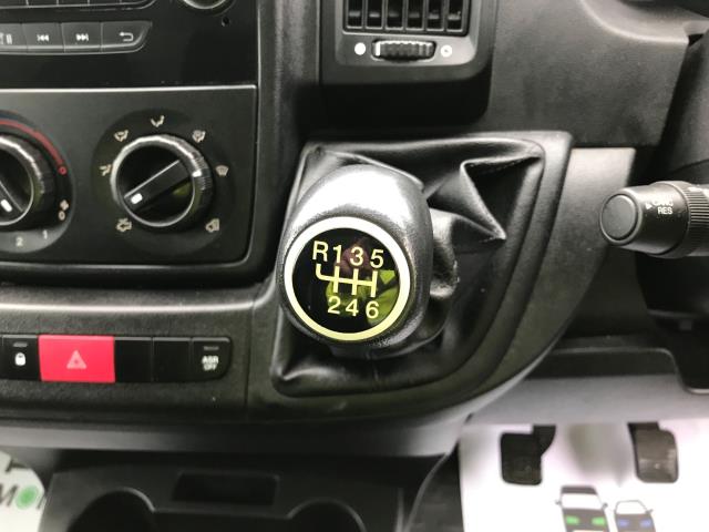 2022 Peugeot Boxer 2.2 Bluehdi H2 S Van 140Ps (NV22MYX) Image 27