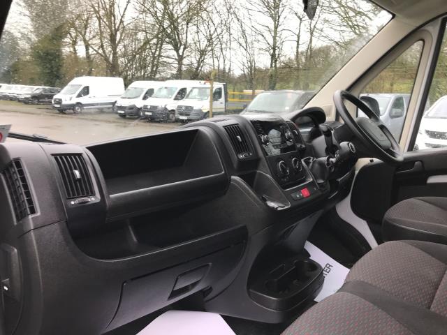2022 Peugeot Boxer 2.2 Bluehdi H2 S Van 140Ps (NV22MYX) Image 18