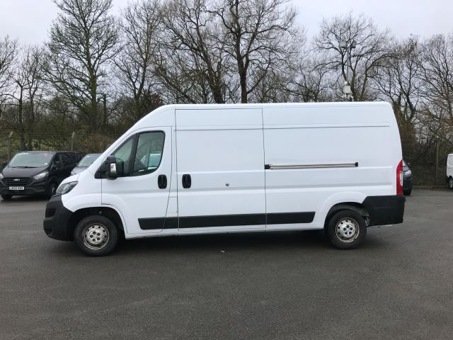 2022 Peugeot Boxer 2.2 Bluehdi H2 S Van 140Ps (NV22MYX) Image 4