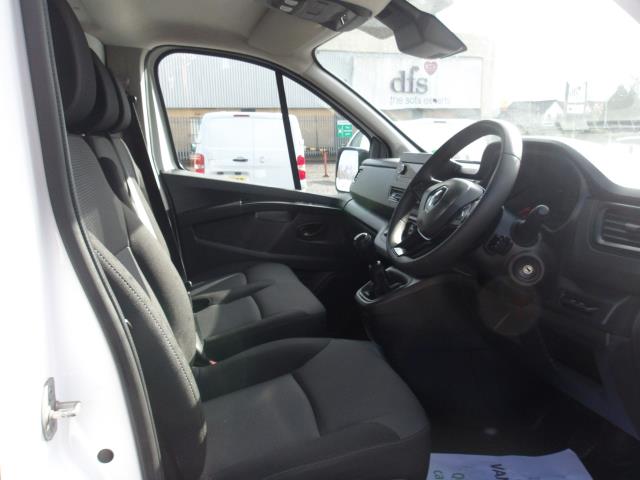 2022 Renault Trafic Ll30 Blue Dci 130 Business Van (NV22NGG) Image 21
