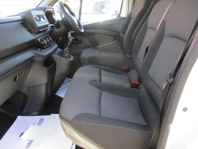 2022 Renault Trafic Ll30 Blue Dci 130 Business Van (NV22NHB) Image 27