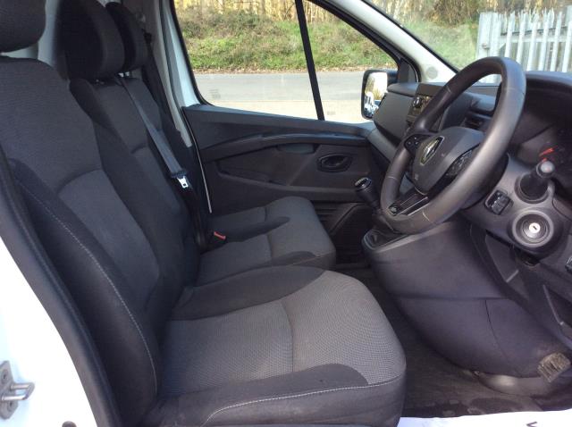 2022 Renault Trafic Ll30 Blue Dci 130 Business Van (NV22NHJ) Image 20