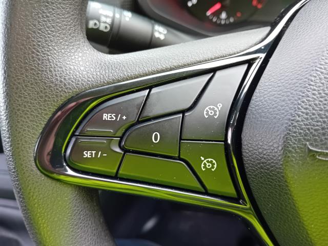 2022 Renault Trafic LL30 L2 H1 BLUE DCI 130PS BUSINESS  EURO 6 (NV22NJZ) Image 32