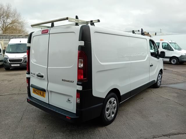 2022 Renault Trafic LL30 L2 H1 BLUE DCI 130PS BUSINESS  EURO 6 (NV22NJZ) Image 4