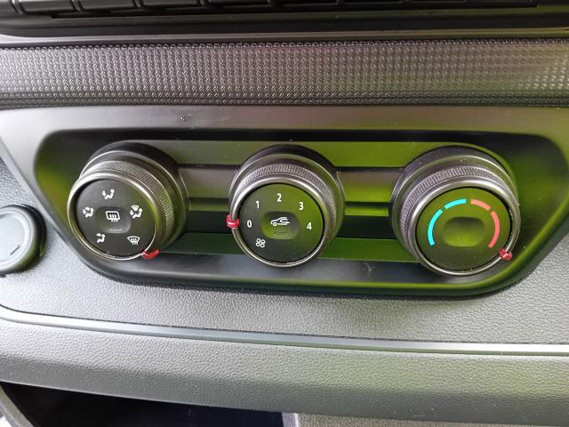 2022 Renault Trafic LL30 L2 H1 BLUE DCI 130PS BUSINESS  EURO 6 (NV22NJZ) Image 30