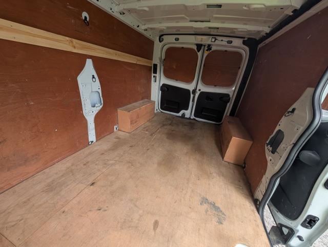 2022 Renault Trafic Ll30 Blue Dci 130 Business Van (NV22NKE) Image 6