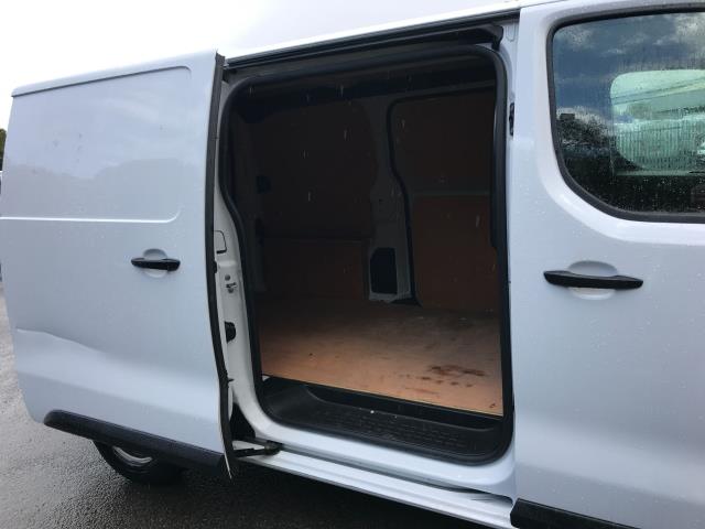 2022 Peugeot Expert 1000 1.5 Bluehdi 100 Professional Premium Van (NV22RHK) Image 26