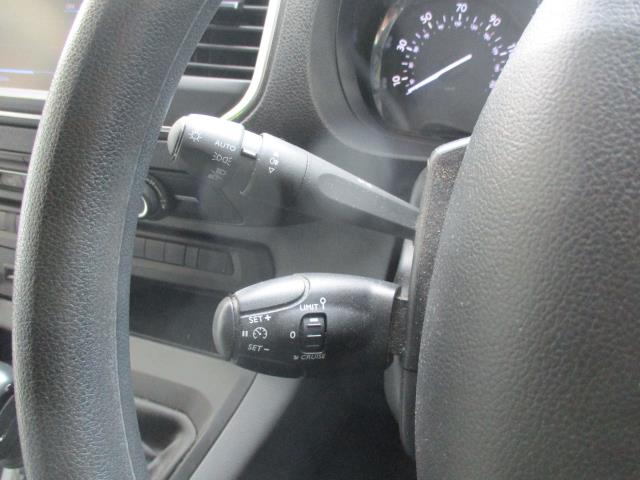 2022 Peugeot Expert 1000 1.5 Bluehdi 100 Professional Premium Van (NV22RHK) Image 18