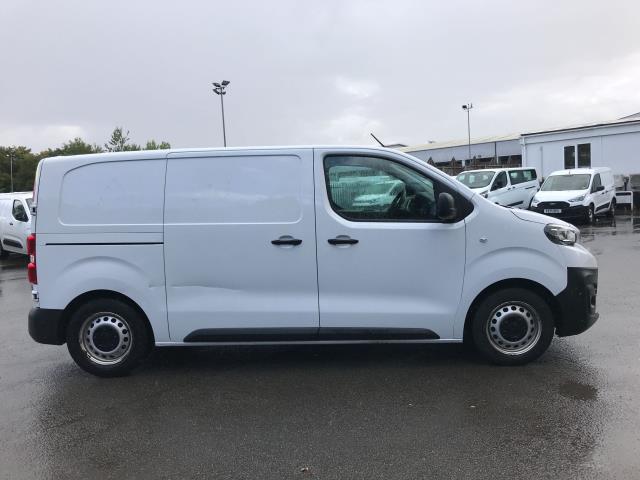 2022 Peugeot Expert 1000 1.5 Bluehdi 100 Professional Premium Van (NV22RHK) Image 2