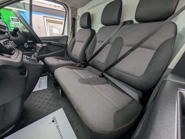2022 Renault Trafic Ll30 Blue Dci 130 Business Van (NV22SXL) Image 15