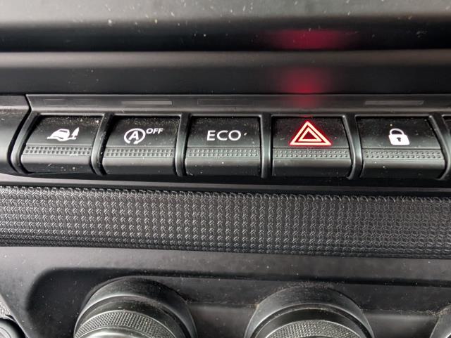 2022 Renault Trafic Ll30 Blue Dci 130 Business Van (NV22SXL) Image 27