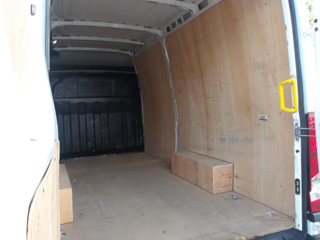 2023 Iveco Daily 35S14 2.3 High Roof Business Van 3520L WB (NV23GHJ) Image 19