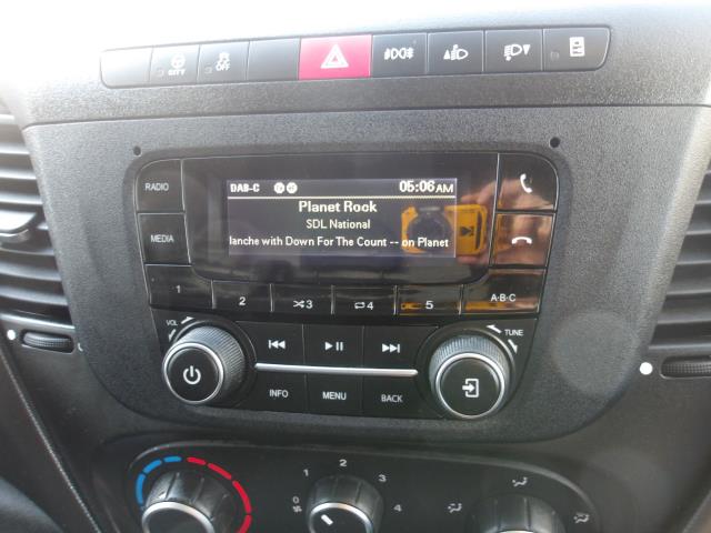 2023 Iveco Daily 35S14 2.3 High Roof Business Van 3520L WB (NV23GHJ) Image 28