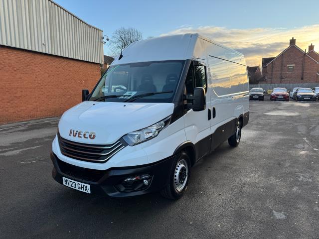 2023 Iveco Daily 2.3 35S 14 High Roof Business Van 3520L Wb (NV23GHX) Image 4