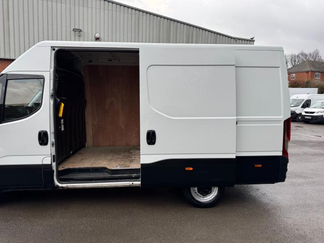 2023 Iveco Daily 2.3 High Roof Business Van 3520L WB (NV23GJE) Image 47