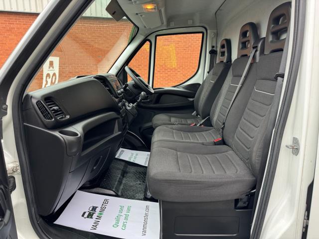 2023 Iveco Daily 2.3 High Roof Business Van 3520L WB (NV23GJE) Image 36