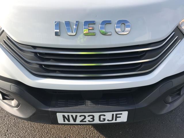 2023 Iveco Daily 35S14 LWB HIGH ROOF 2.3D BUSINESS 134PS EURO 6 (NV23GJF) Image 40