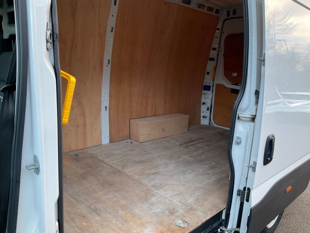 2023 Iveco Daily 2.3 High Roof Business Van 3520L Wb (NV23GJK) Image 8