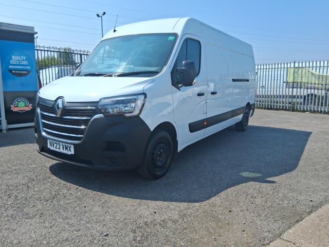 2023 Renault Master Lm35 Blue Dci 135 Advance Medium Roof Van (NV23VMX) Image 3