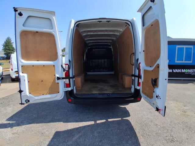 2023 Renault Master Lm35 Blue Dci 135 Advance Medium Roof Van (NV23VMX) Image 16