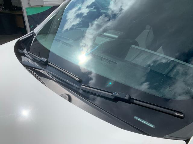 2018 Peugeot Partner 850 1.6 Bluehdi 100 Professional Van [Non Ss] (NV67LPL) Thumbnail 24