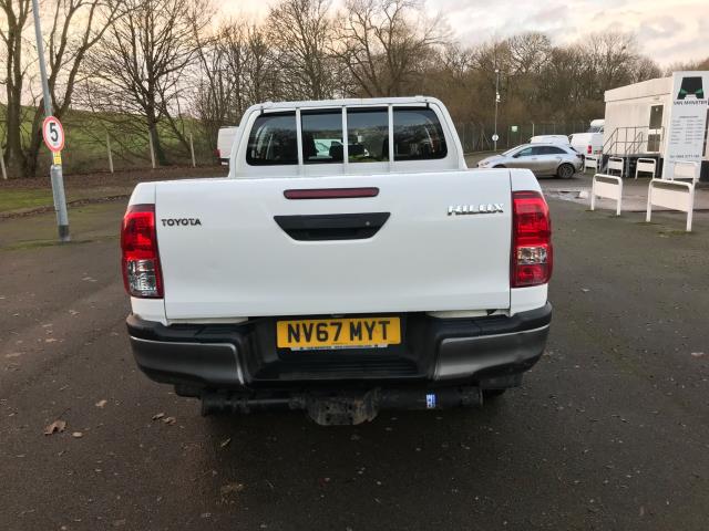 2018 Toyota Hilux ACTIVE D/CAB PICK UP 2.5 D-4D 4WD 144PS EURO 6  (NV67MYT) Image 6