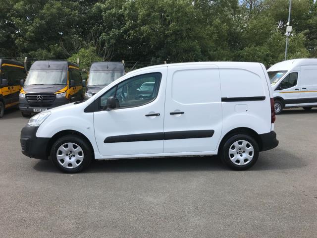 2019 Peugeot Partner L1 850 1.6 BLUEHDI 100 PROFESSIONAL (NON S/S)EURO 6 (NV68HLF) Image 4
