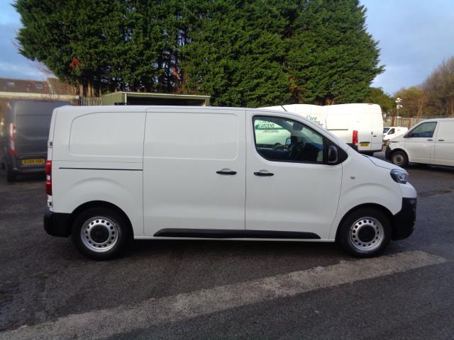 2020 Peugeot Expert 1000 1.5 Bluehdi 100 Professional Van (NV69HUJ) Image 3