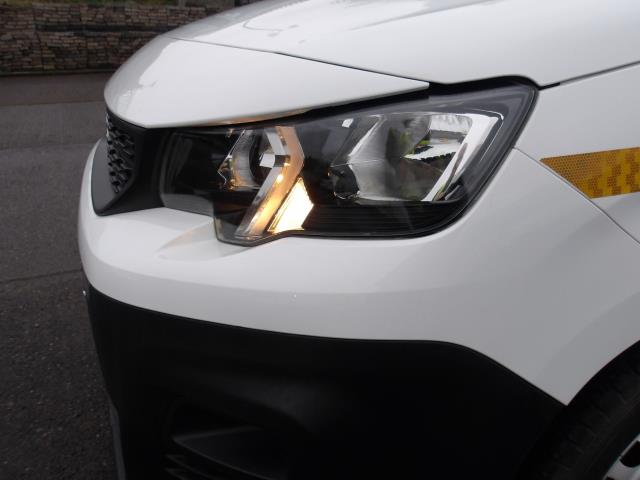2020 Peugeot Partner 1000 1.5 Bluehdi 100 Grip Van (NV69NEO) Image 15