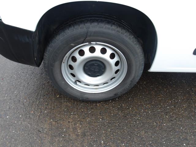 2020 Peugeot Partner 1000 1.5 Bluehdi 100 Grip Van (NV69NEO) Image 11