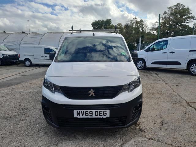 2020 Peugeot Partner 1000 1.5 Bluehdi 100 Professional Van (NV69OEG) Image 3