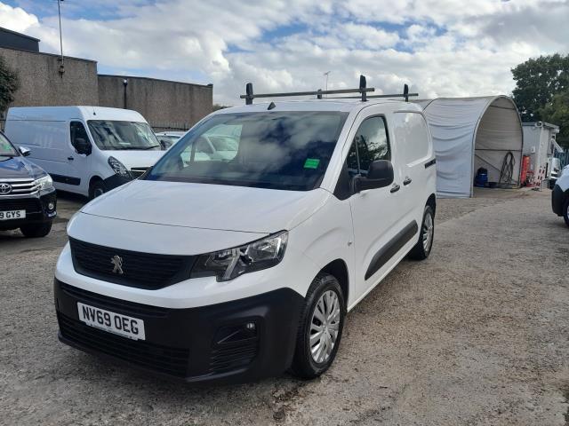 2020 Peugeot Partner 1000 1.5 Bluehdi 100 Professional Van (NV69OEG) Image 4