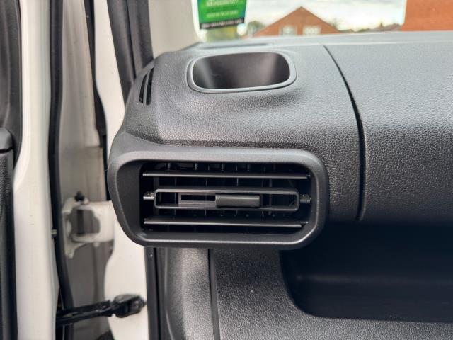 2020 Peugeot Partner L1 1000 1.5BLUE HDI 100PS PROFESSIONAL EURO 6 (NV69RBF) Image 38