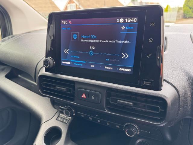 2020 Peugeot Partner L1 1000 1.5BLUE HDI 100PS PROFESSIONAL EURO 6 (NV69RBF) Image 24