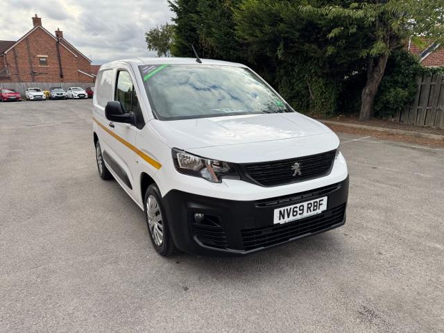 2020 Peugeot Partner L1 1000 1.5BLUE HDI 100PS PROFESSIONAL EURO 6 (NV69RBF) Image 2