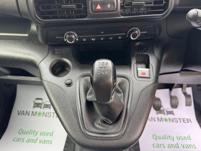 2020 Peugeot Partner L1 1000 1.5BLUE HDI 100PS PROFESSIONAL EURO 6 (NV69RBF) Image 27