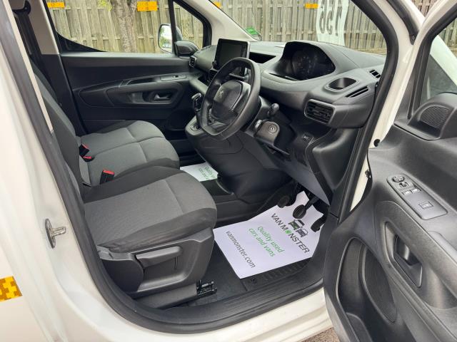 2020 Peugeot Partner L1 1000 1.5BLUE HDI 100PS PROFESSIONAL EURO 6 (NV69RBF) Image 13