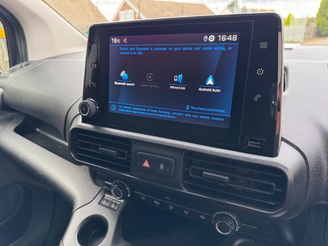 2020 Peugeot Partner L1 1000 1.5BLUE HDI 100PS PROFESSIONAL EURO 6 (NV69RBF) Image 25