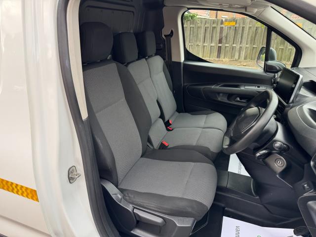 2020 Peugeot Partner L1 1000 1.5BLUE HDI 100PS PROFESSIONAL EURO 6 (NV69RBF) Image 16