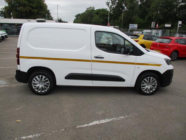 2020 Peugeot Partner 1000 1.5 Bluehdi 100 Professional Van (NV69RCX) Image 3