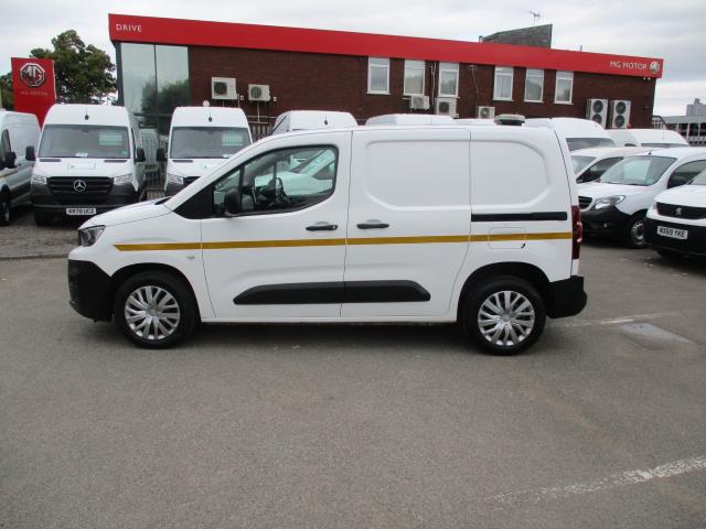 2020 Peugeot Partner 1000 1.5 Bluehdi 100 Professional Van (NV69RCX) Image 9