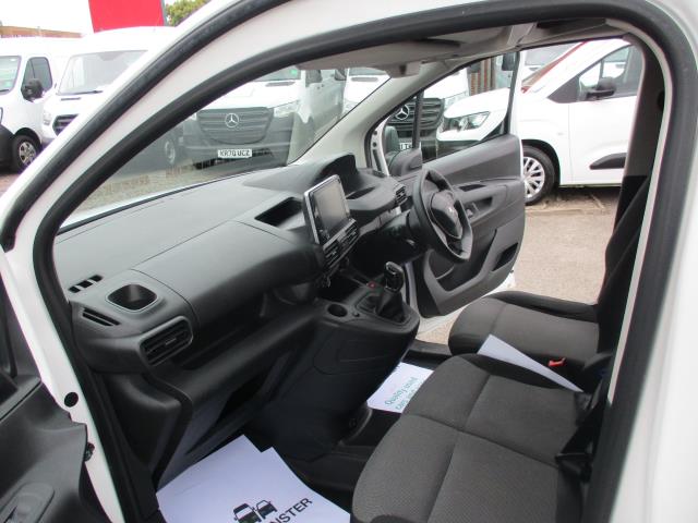 2020 Peugeot Partner 1000 1.5 Bluehdi 100 Professional Van (NV69RCX) Image 22