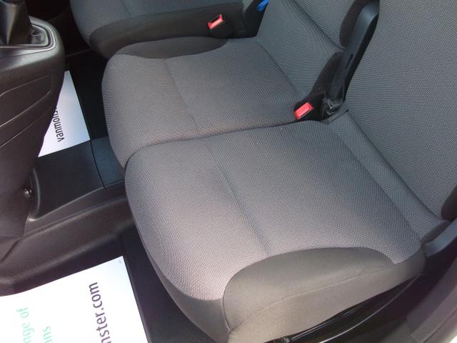 2020 Peugeot Partner 1000 1.5 Bluehdi 100 Professional Van EURO 6 (NV69SZC) Image 31
