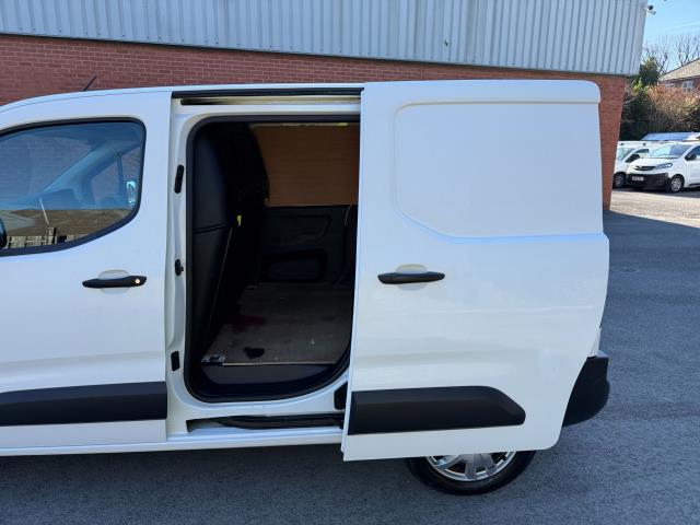 2020 Peugeot Partner 1000 1.5 Bluehdi 100 Professional Van (NV69SZU) Image 40