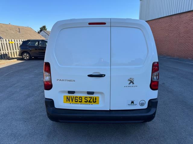 2020 Peugeot Partner 1000 1.5 Bluehdi 100 Professional Van (NV69SZU) Image 8