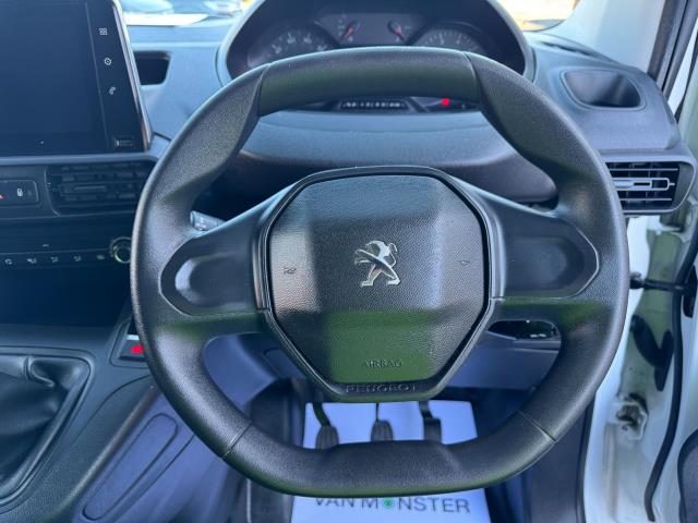 2020 Peugeot Partner 1000 1.5 Bluehdi 100 Professional Van (NV69SZU) Image 22