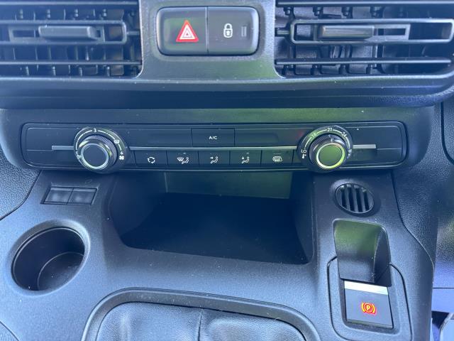 2020 Peugeot Partner 1000 1.5 Bluehdi 100 Professional Van (NV69SZU) Image 25